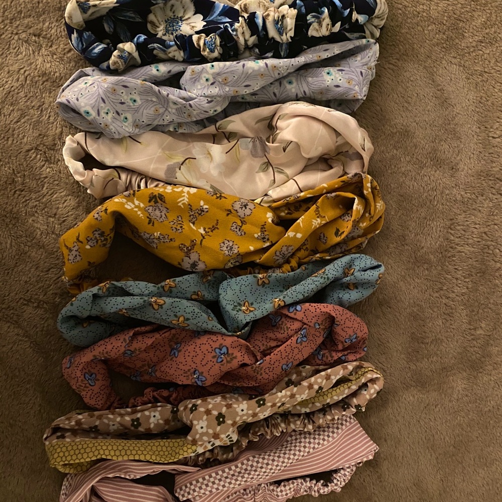 Elastic headbands